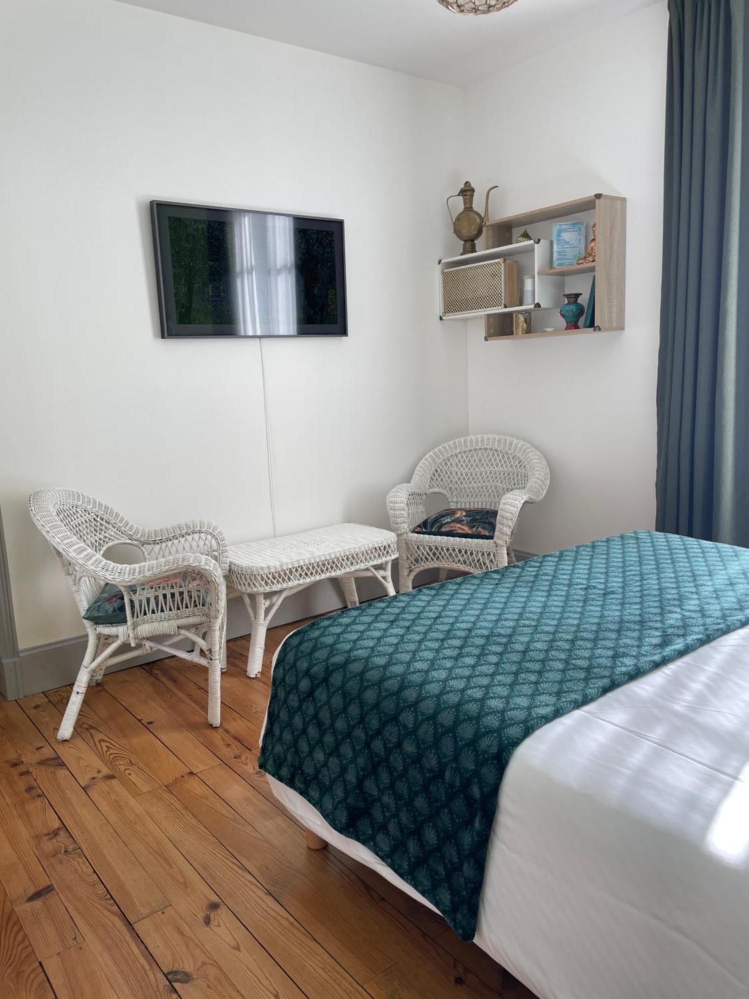 Mas Terre Chambres D'Hotes Lezoux Екстер'єр фото